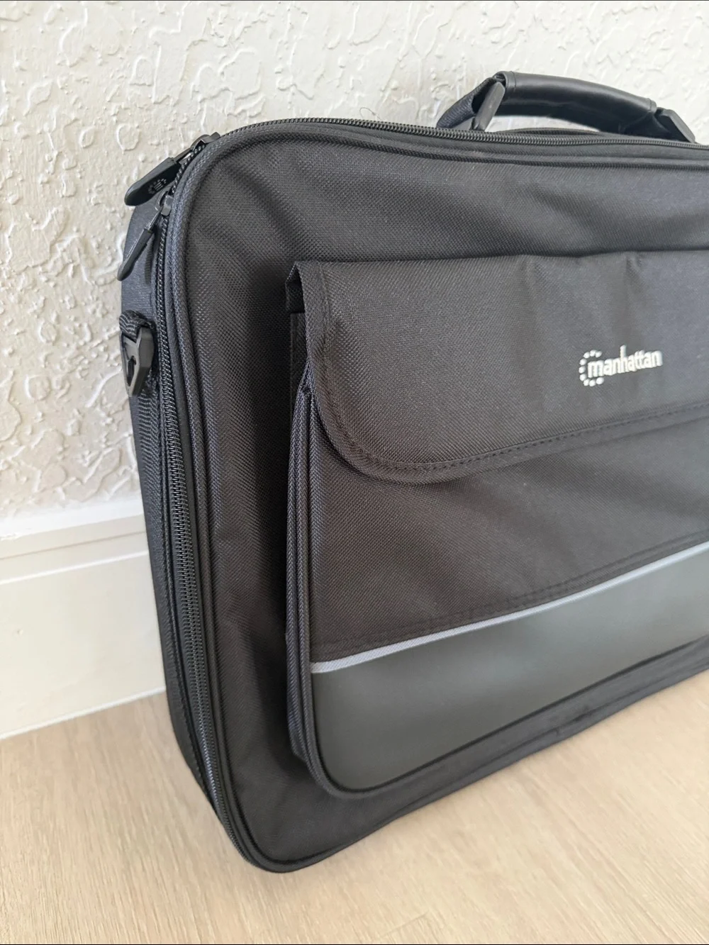New Black stylish Laptop Briefcase - Black